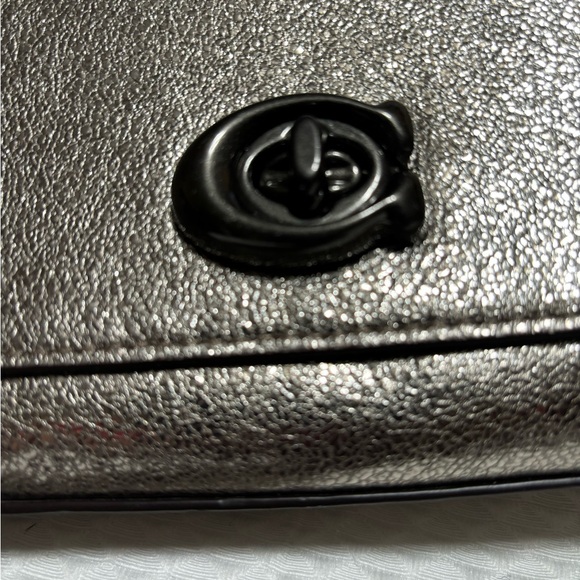 Coach Alexa Turnlock clutch - Picture 9 of 14